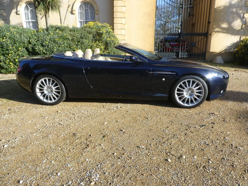 2005 Aston Martin DB9 - Image 9 of 30