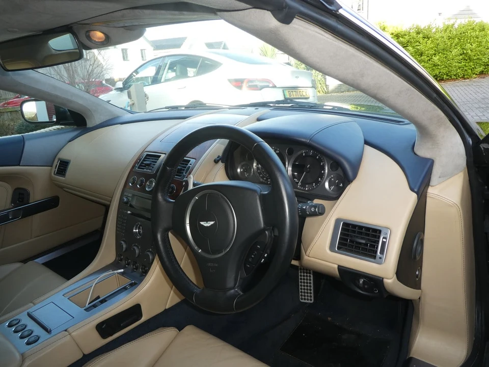 2005 Aston Martin DB9 - Image 28 of 30