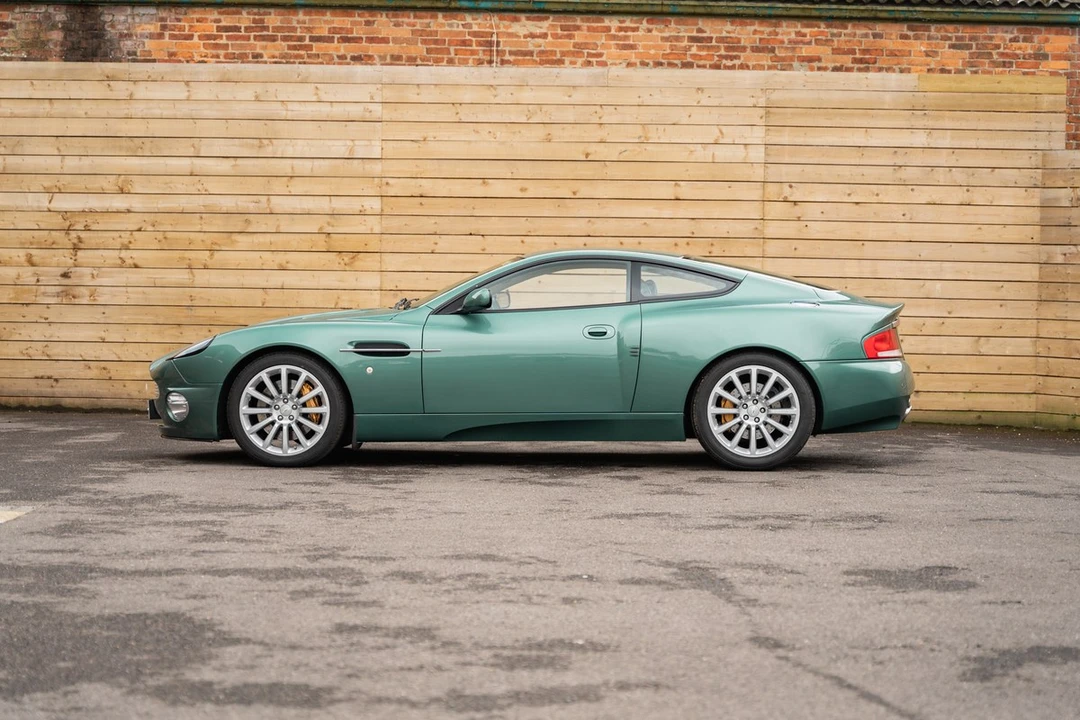 2005 Aston Martin Vanquish 1st Gen - Image 9 of 30