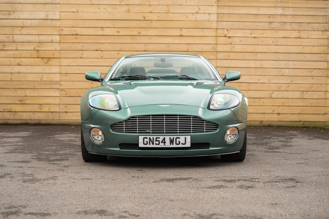 2005 Aston Martin Vanquish 1st Gen - Image 15 of 30