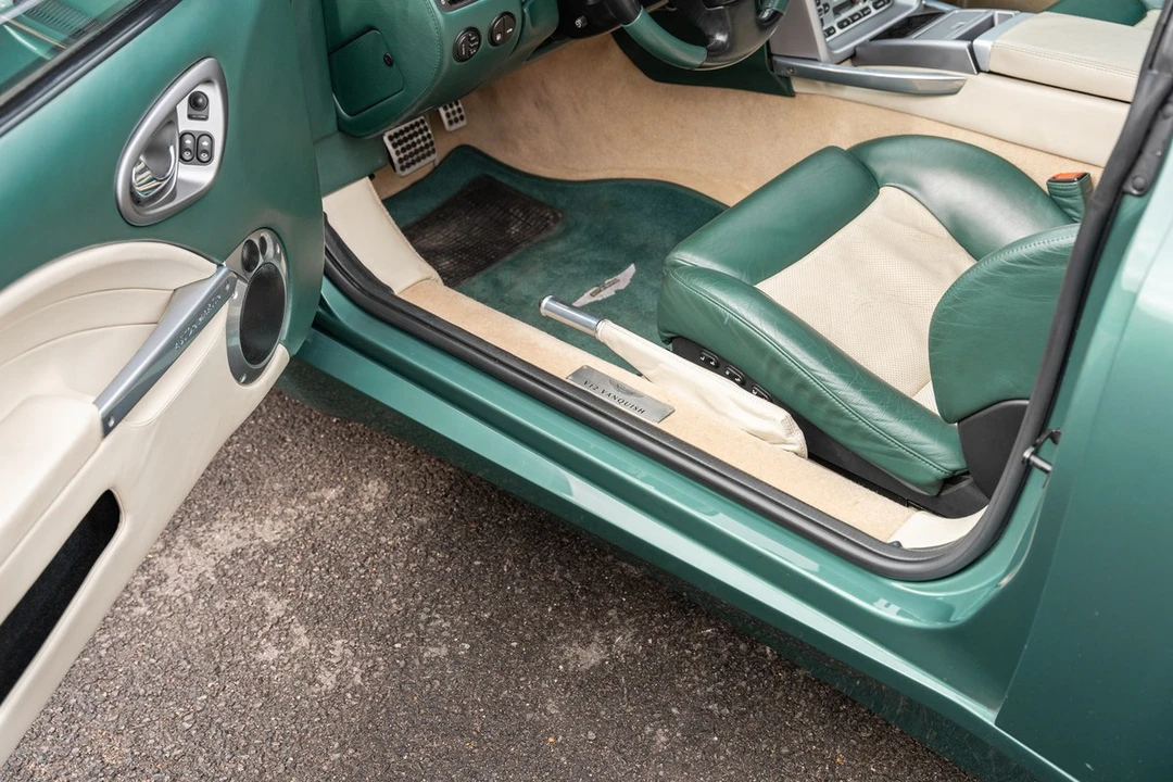 2005 Aston Martin Vanquish 1st Gen - Image 24 of 30