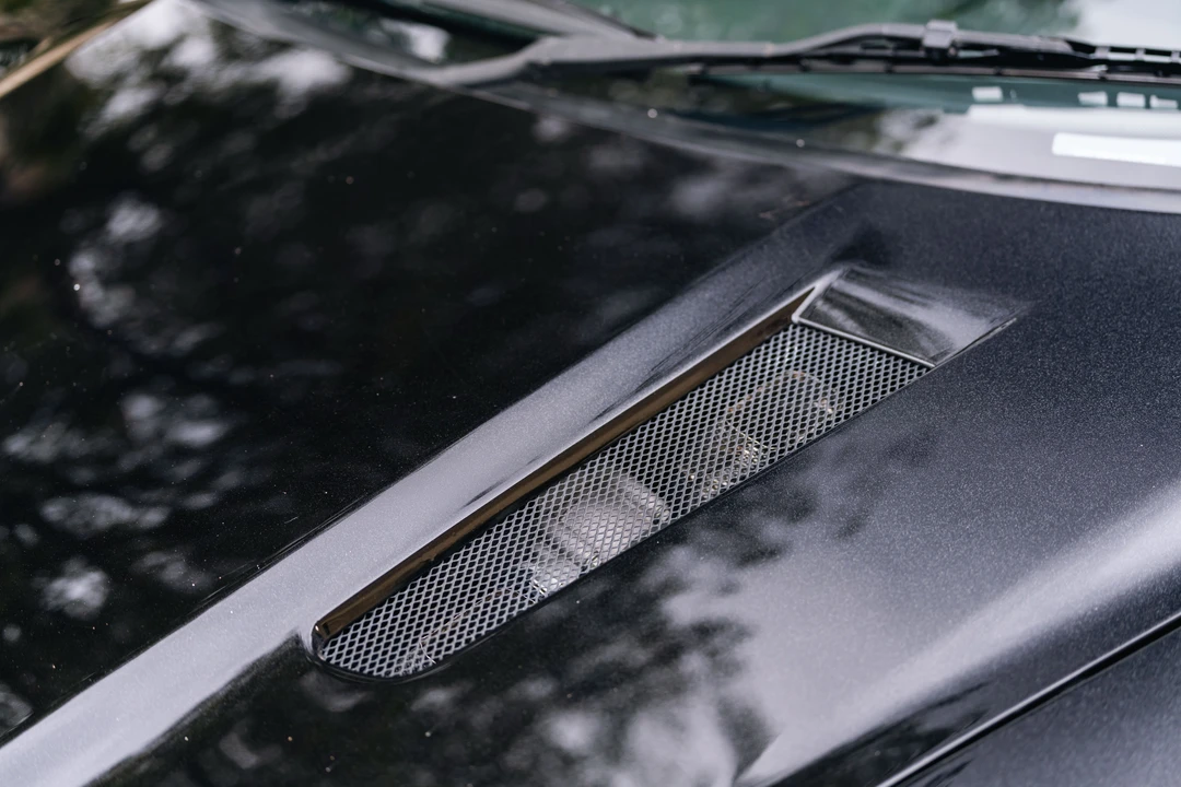 2005 Aston Martin Vanquish 1st Gen - Image 16 of 31