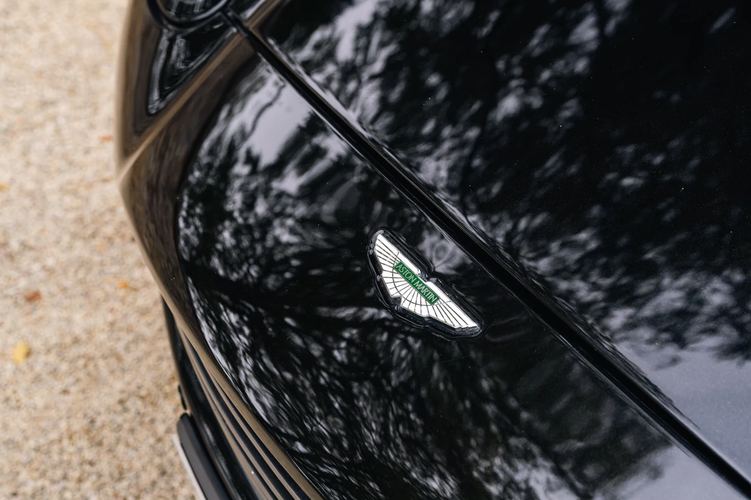 2005 Aston Martin Vanquish 1st Gen - Image 17 of 31
