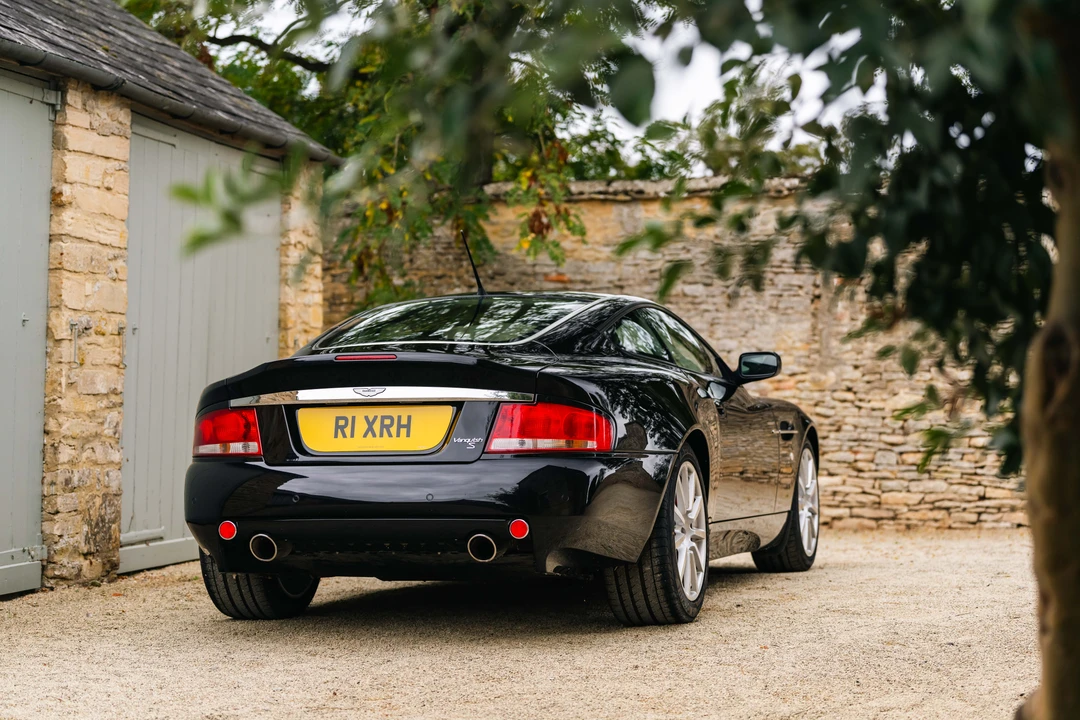 2005 Aston Martin Vanquish 1st Gen - Image 7 of 31