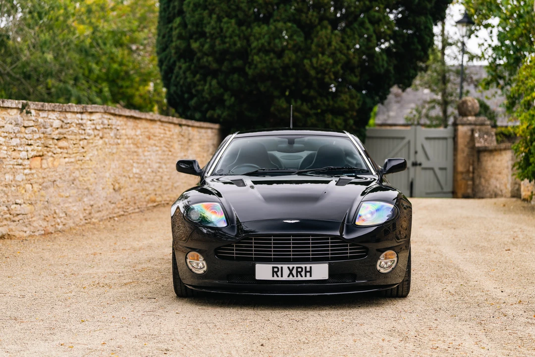 2005 Aston Martin Vanquish 1st Gen - Image 10 of 31