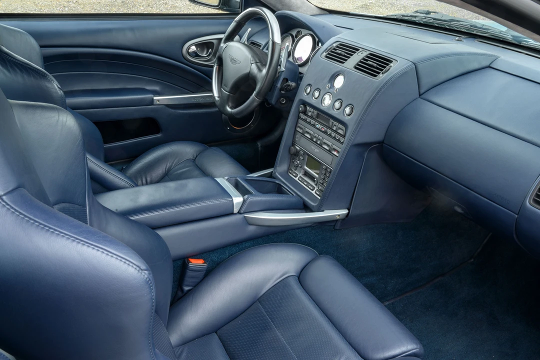 2005 Aston Martin Vanquish 1st Gen - Image 10 of 31