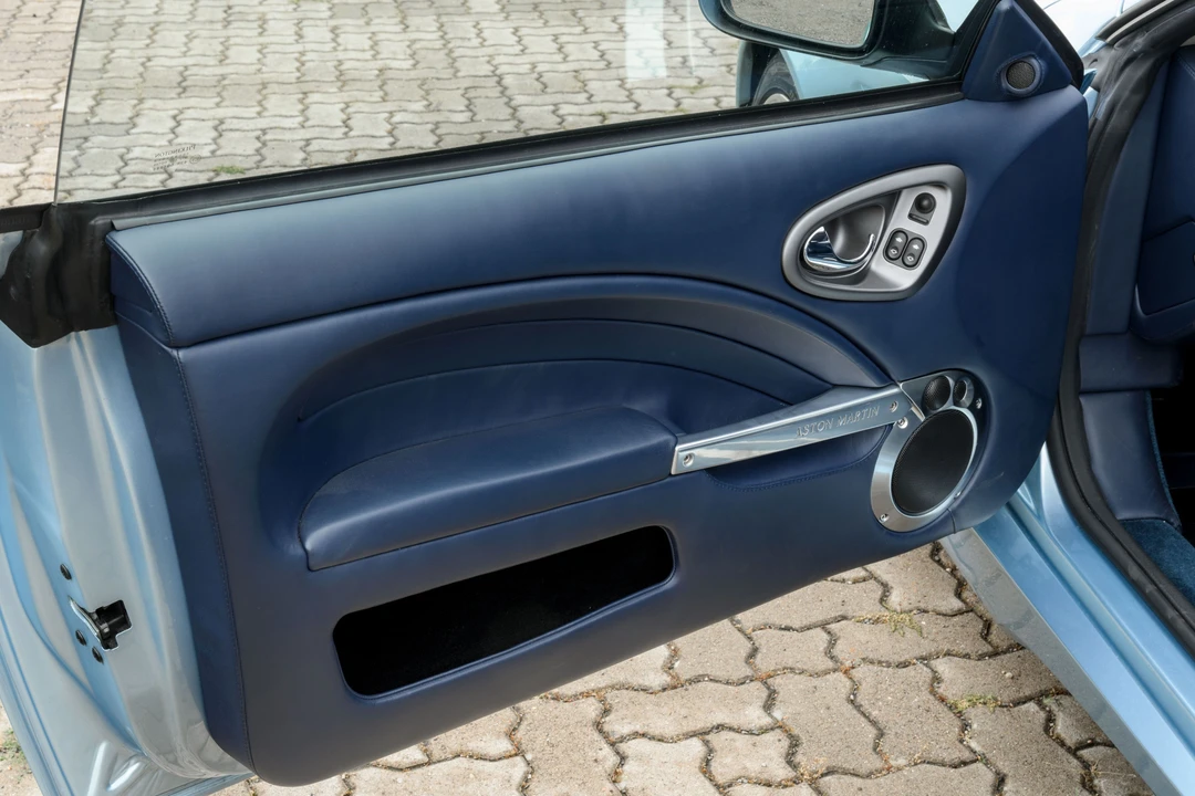 2005 Aston Martin Vanquish 1st Gen - Image 8 of 31