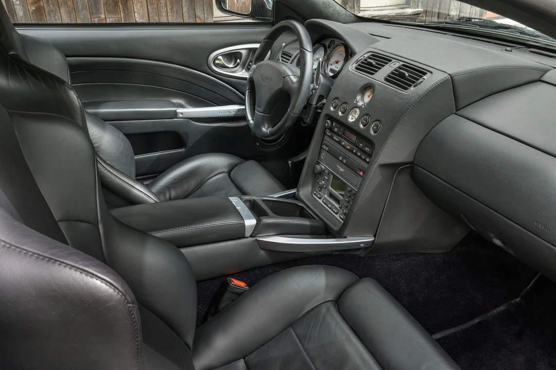 2005 Aston Martin Vanquish 1st Gen - Image 18 of 31