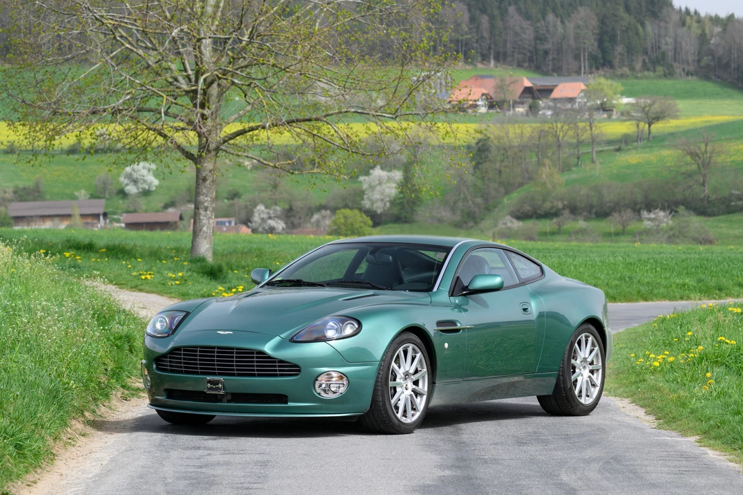 2005 Aston Martin Vanquish 1st Gen - Image 2 of 31