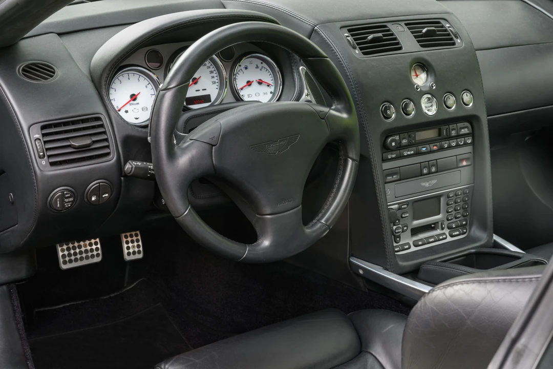2005 Aston Martin Vanquish 1st Gen - Image 12 of 31