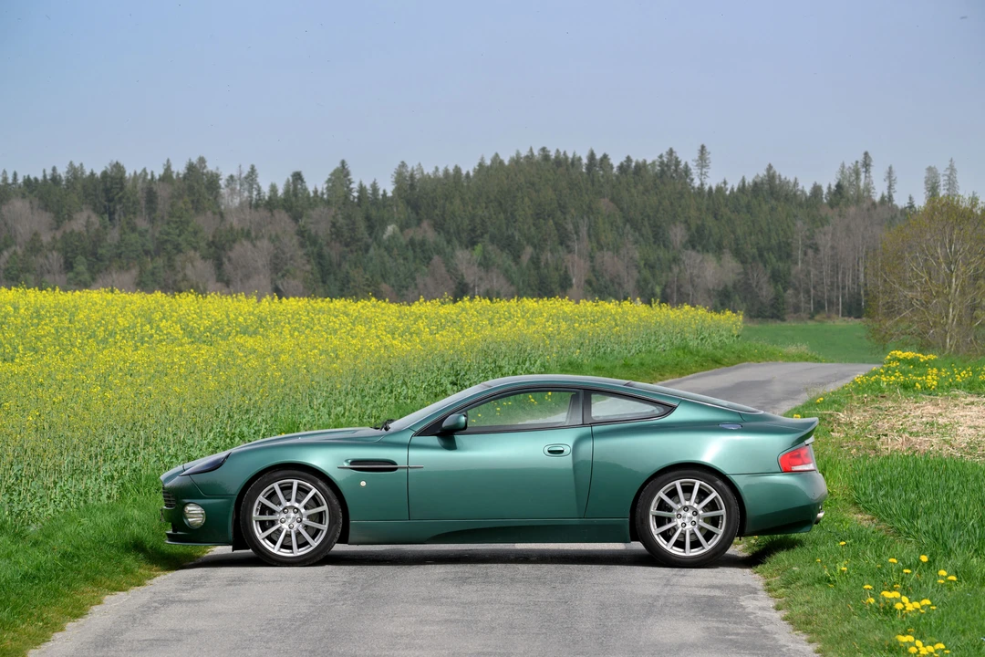 2005 Aston Martin Vanquish 1st Gen - Image 6 of 31