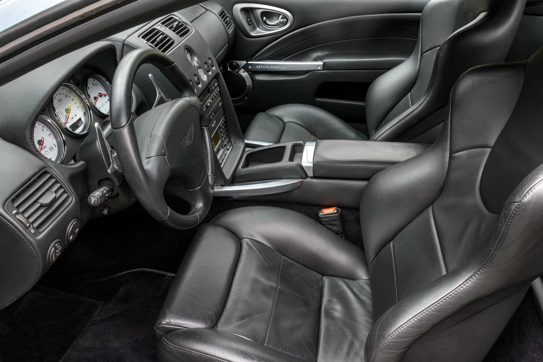 2005 Aston Martin Vanquish 1st Gen - Image 19 of 31