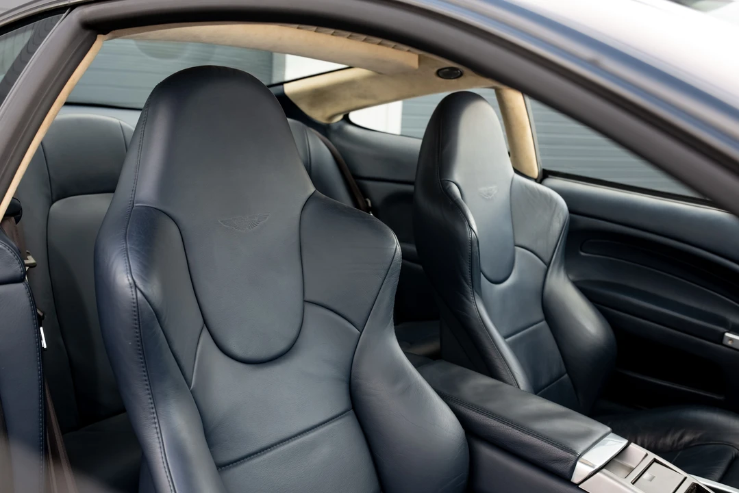 2005 Aston Martin Vanquish 1st Gen - Image 11 of 31