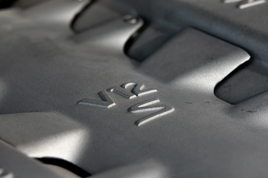 2005 Aston Martin Vanquish 1st Gen - Image 31 of 31