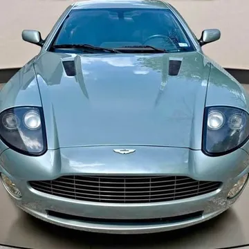 2005 Aston Martin Vanquish S