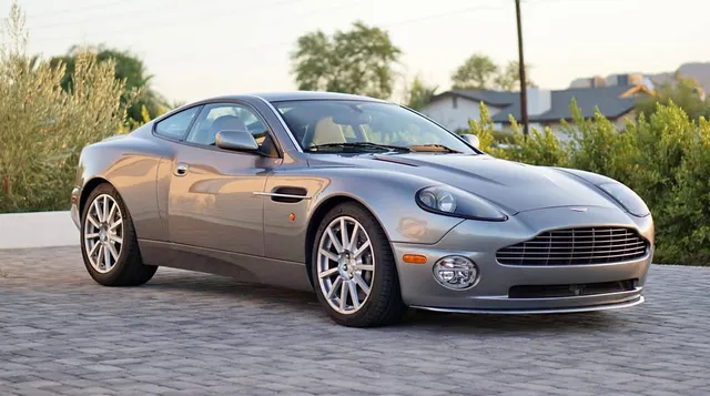 2005 Aston Martin Vanquish S Coupe 2D