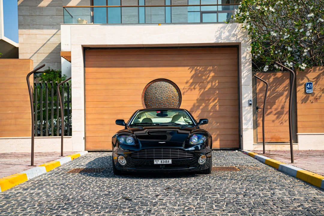 2005 Aston Martin Vanquish 1st Gen - Image 2 of 31
