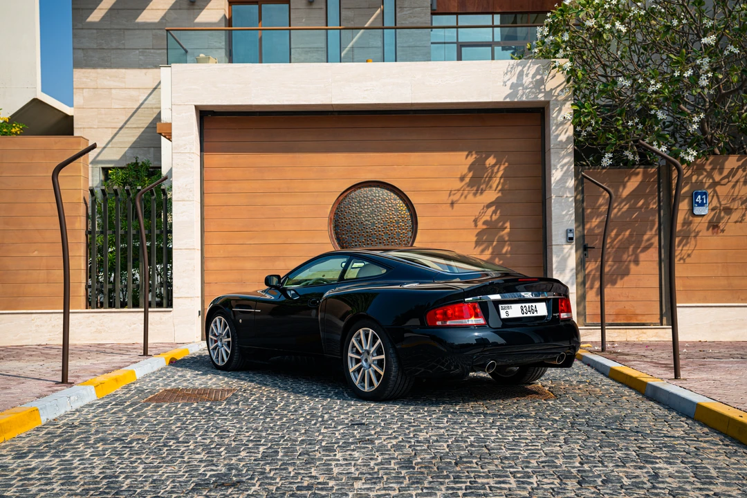 2005 Aston Martin Vanquish 1st Gen - Image 5 of 31