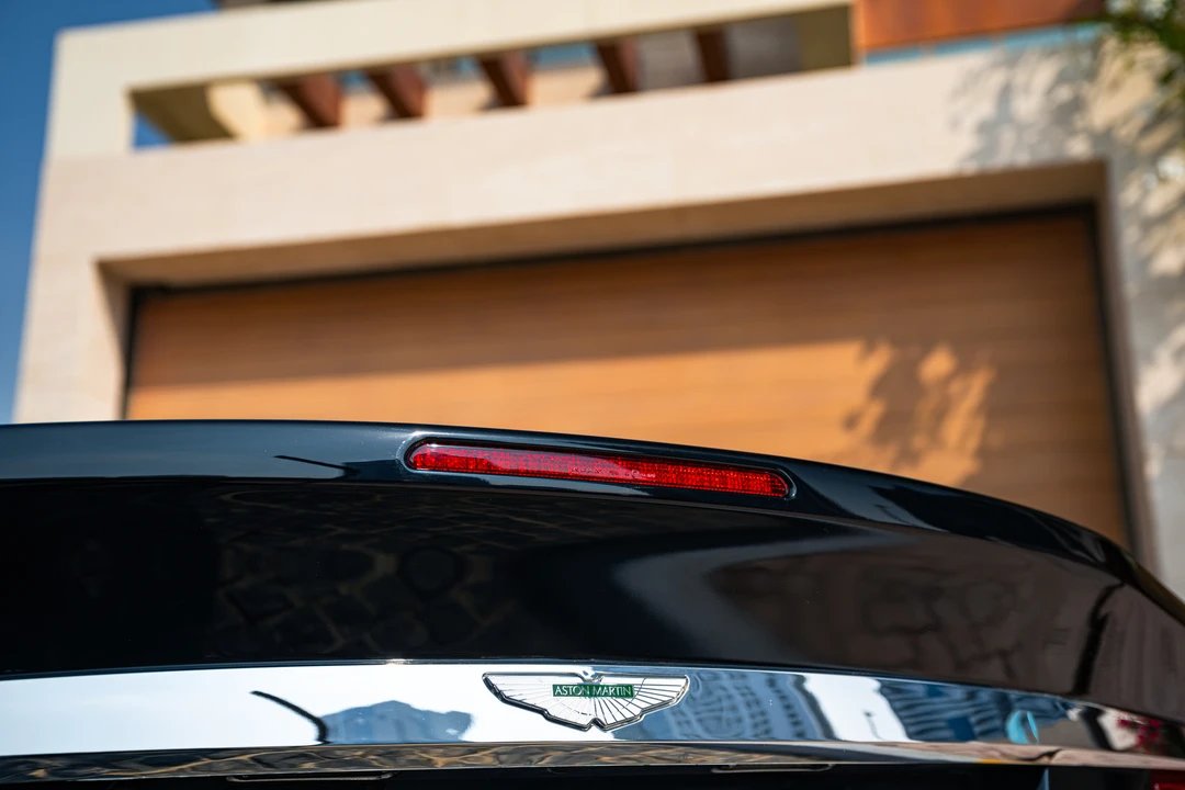 2005 Aston Martin Vanquish 1st Gen - Image 16 of 31
