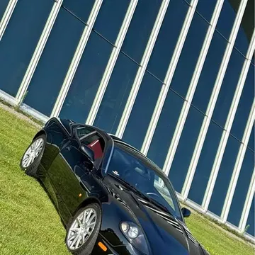 2005 Aston Martin Vanquish S