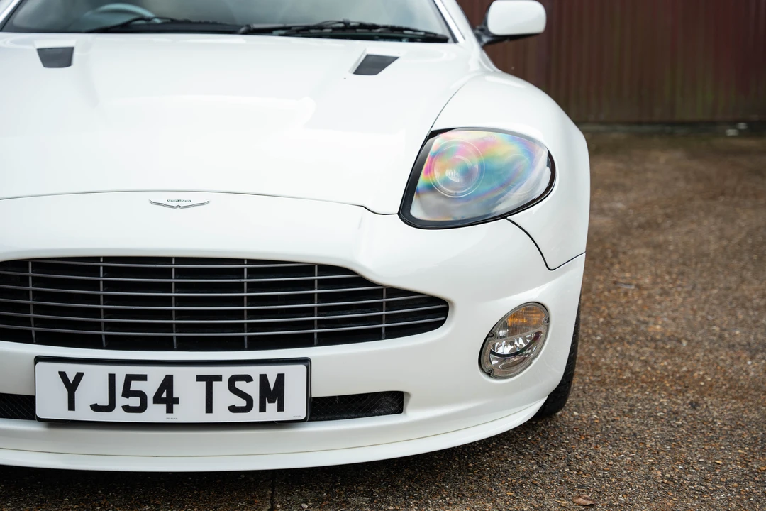2005 Aston Martin Vanquish 1st Gen - Image 23 of 31