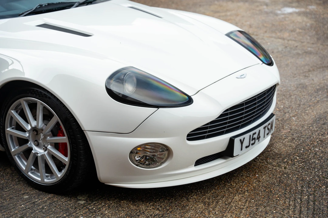 2005 Aston Martin Vanquish 1st Gen - Image 25 of 31