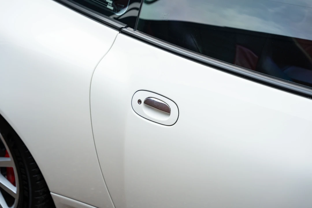 2005 Aston Martin Vanquish 1st Gen - Image 27 of 31