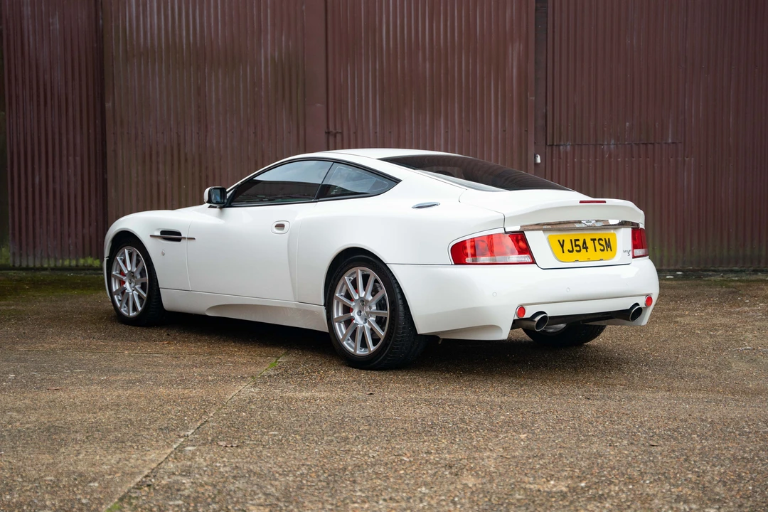 2005 Aston Martin Vanquish 1st Gen - Image 13 of 31