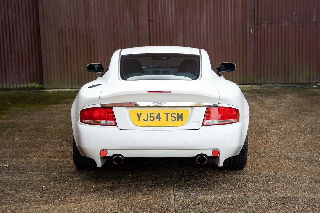 2005 Aston Martin Vanquish 1st Gen - Image 14 of 31