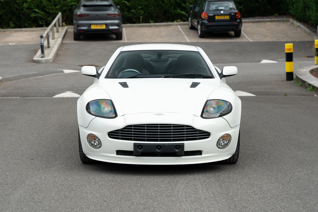 2005 Aston Martin Vanquish 1st Gen - Image 11 of 31