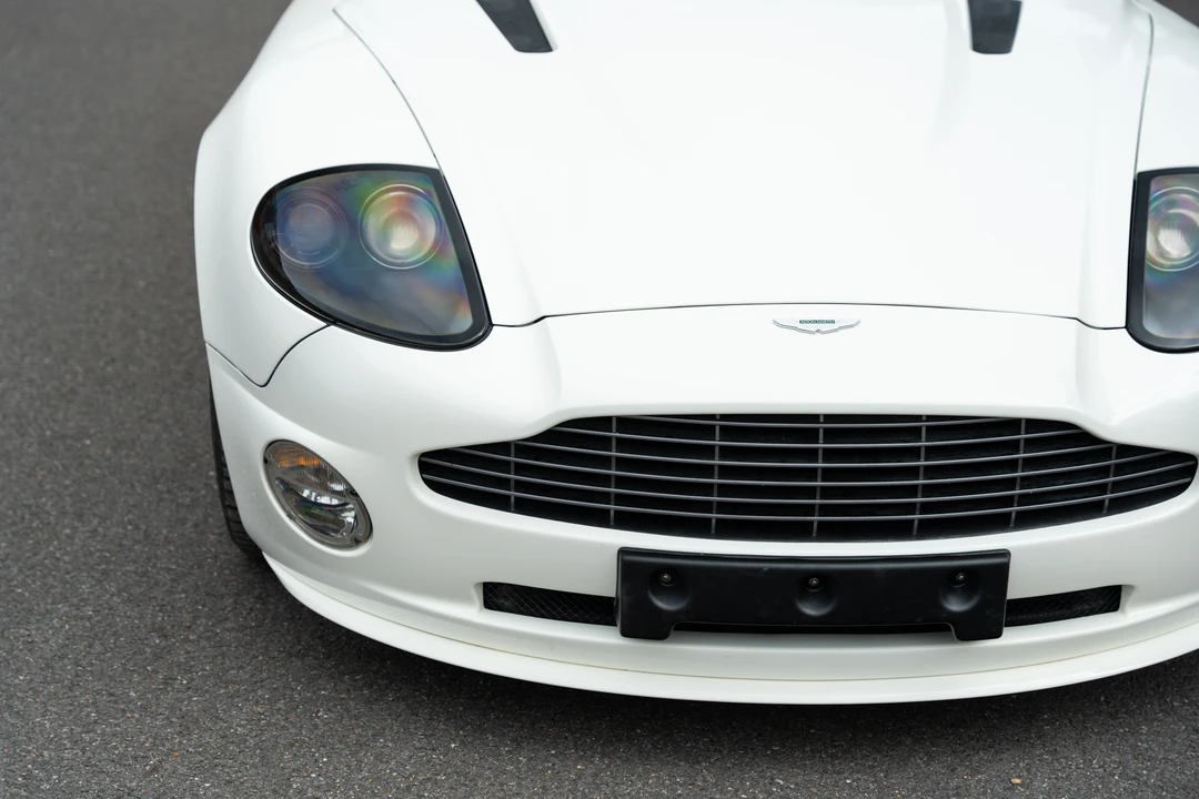 2005 Aston Martin Vanquish 1st Gen - Image 24 of 31