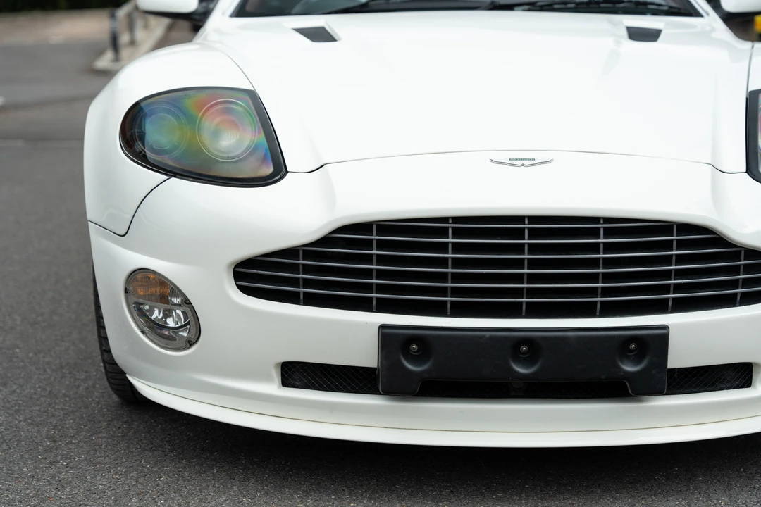 2005 Aston Martin Vanquish 1st Gen - Image 25 of 31