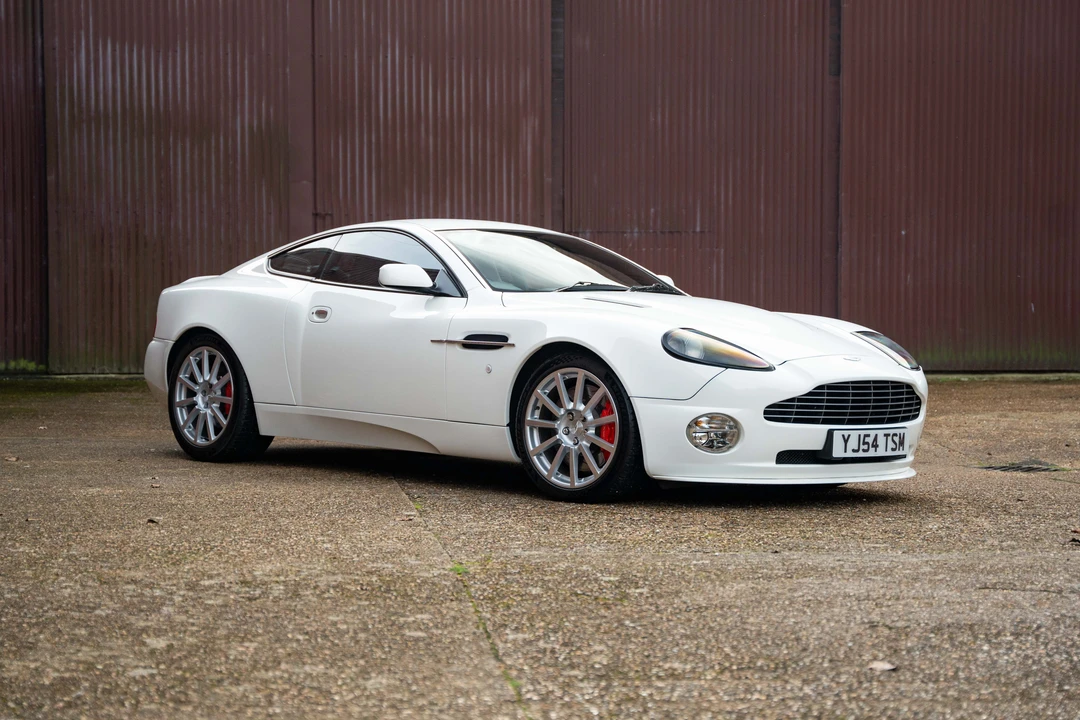 2005 Aston Martin Vanquish 1st Gen - Image 9 of 31