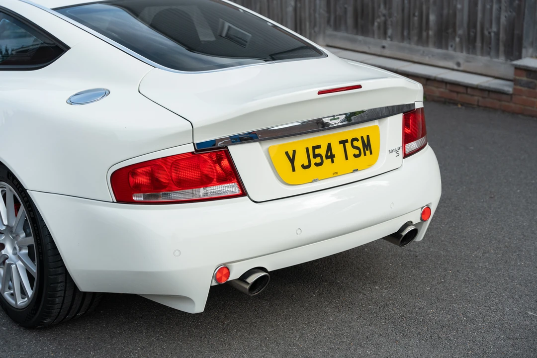 2005 Aston Martin Vanquish 1st Gen - Image 31 of 31