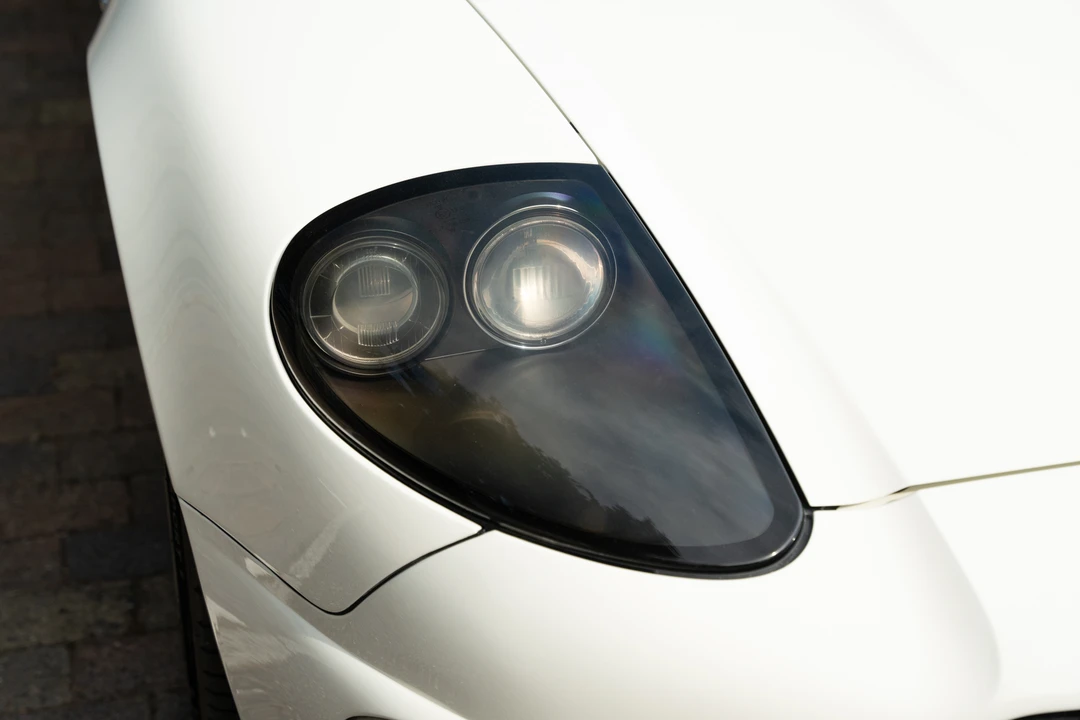 2005 Aston Martin Vanquish 1st Gen - Image 29 of 31
