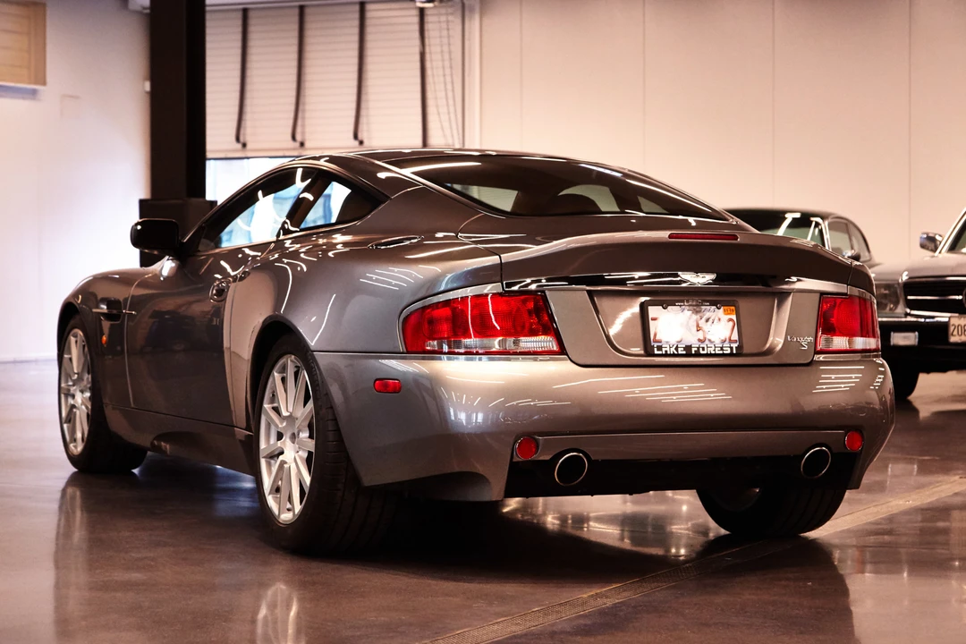 2005 Aston Martin Vanquish 1st Gen - Image 11 of 31