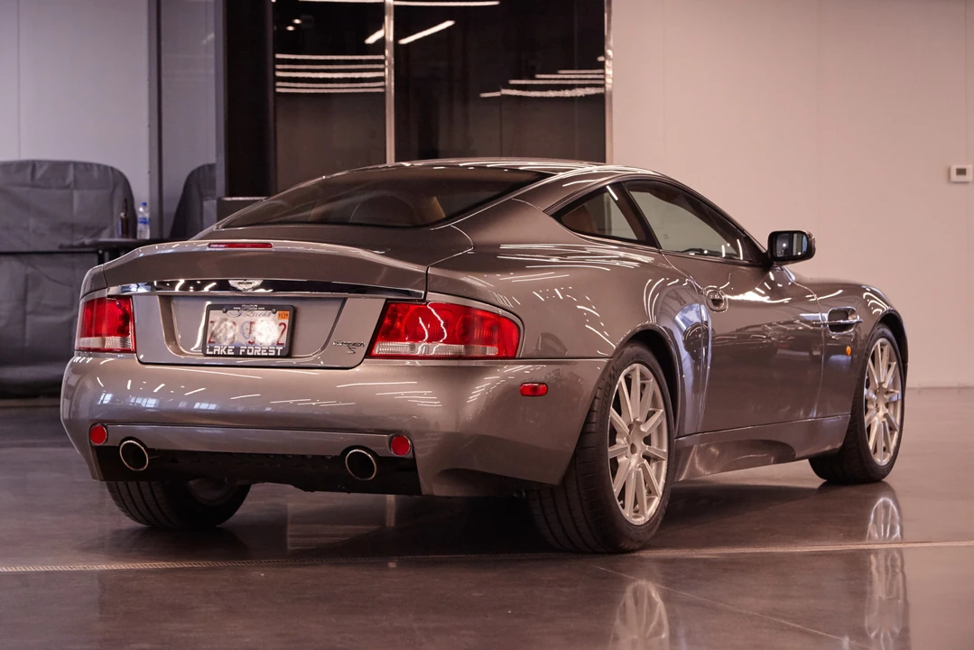 2005 Aston Martin Vanquish 1st Gen - Image 10 of 31