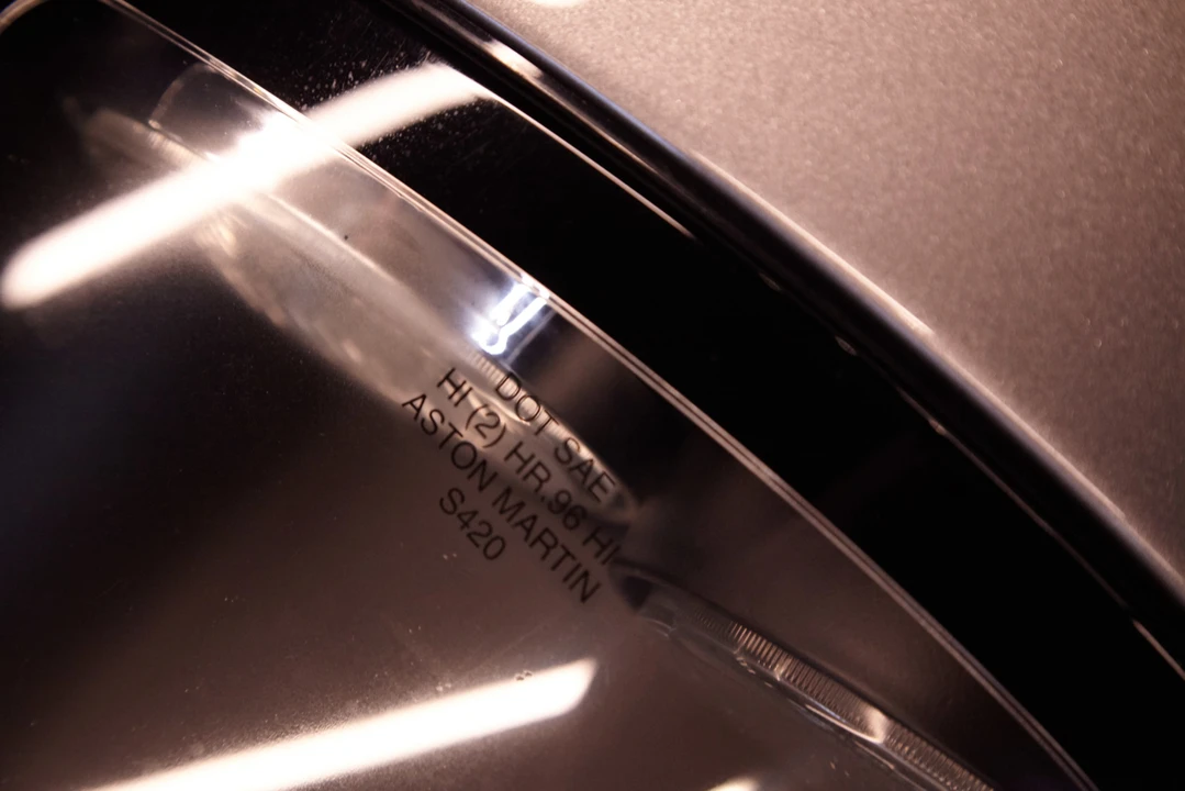 2005 Aston Martin Vanquish 1st Gen - Image 21 of 31