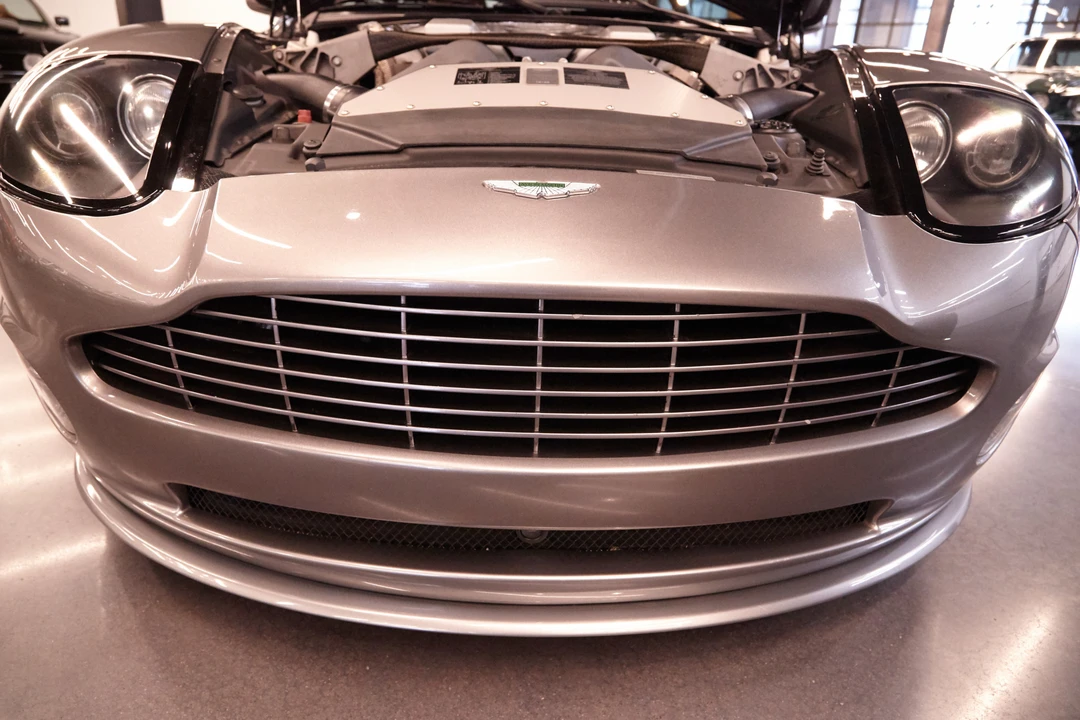2005 Aston Martin Vanquish 1st Gen - Image 20 of 31