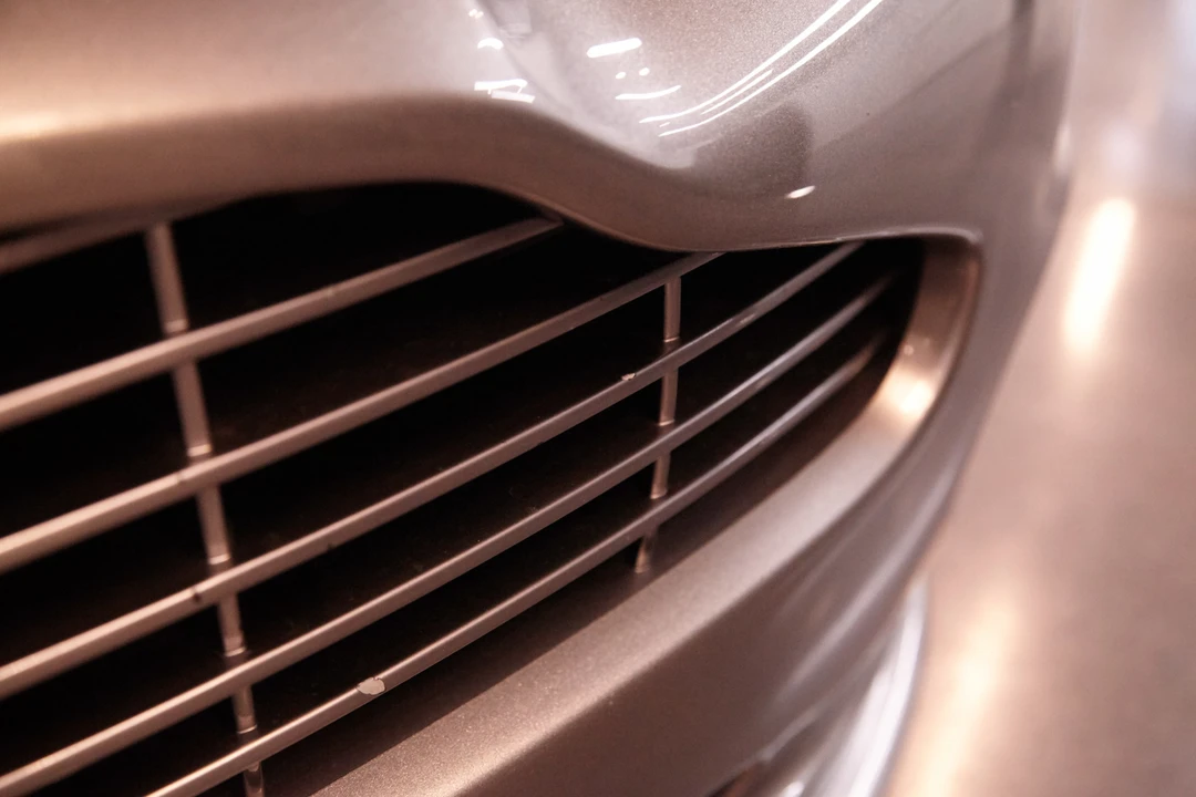 2005 Aston Martin Vanquish 1st Gen - Image 15 of 31