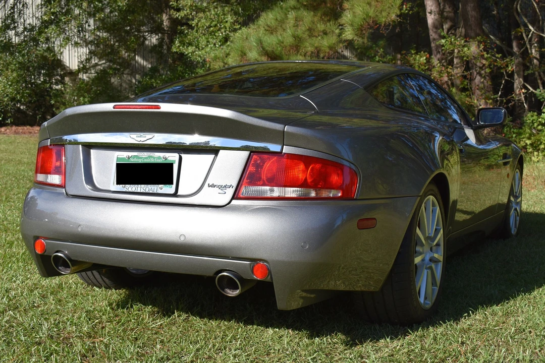 2005 Aston Martin Vanquish 1st Gen - Image 10 of 20
