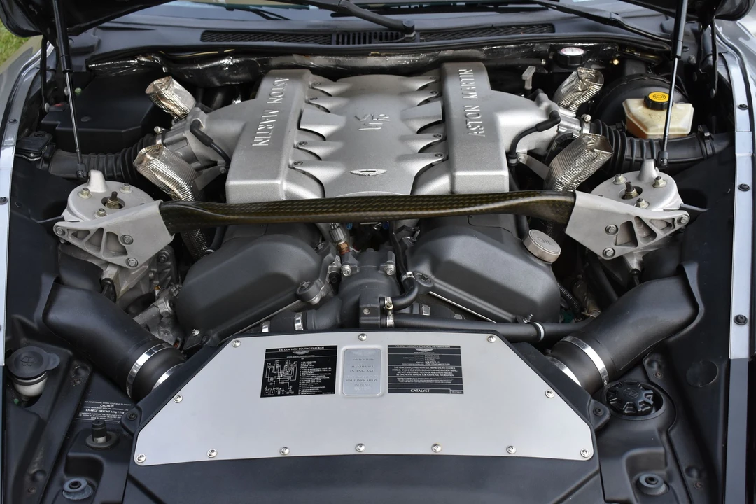 2005 Aston Martin Vanquish 1st Gen - Image 18 of 20
