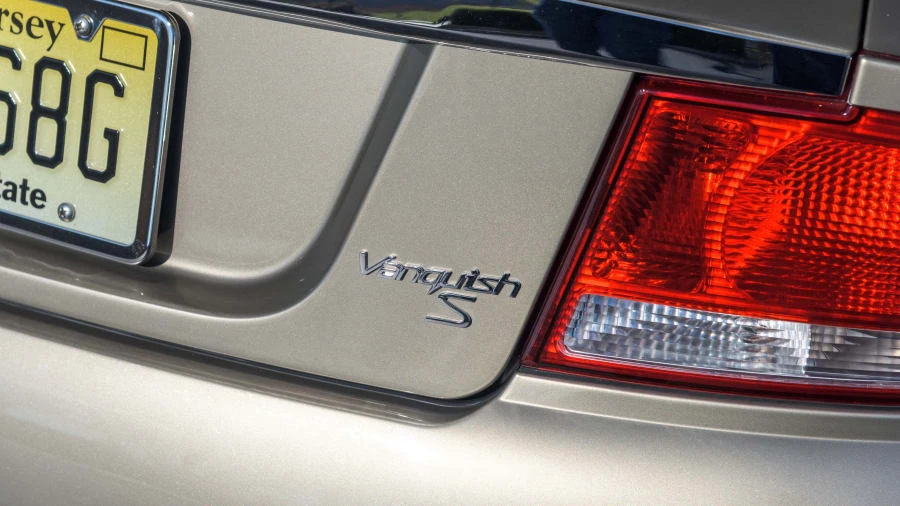 2005 Aston Martin Vanquish 1st Gen - Image 18 of 20