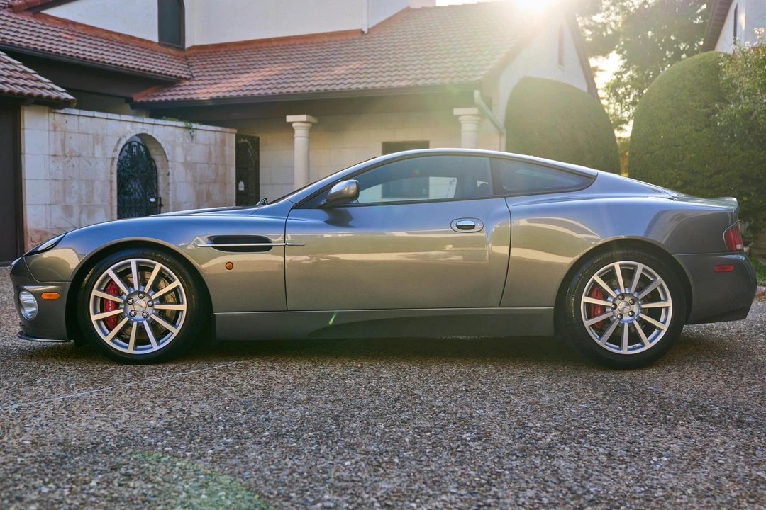 2005 Aston Martin Vanquish 1st Gen - Image 3 of 31