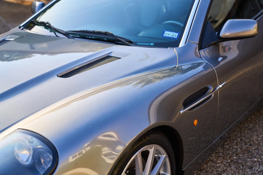 2005 Aston Martin Vanquish 1st Gen - Image 18 of 31