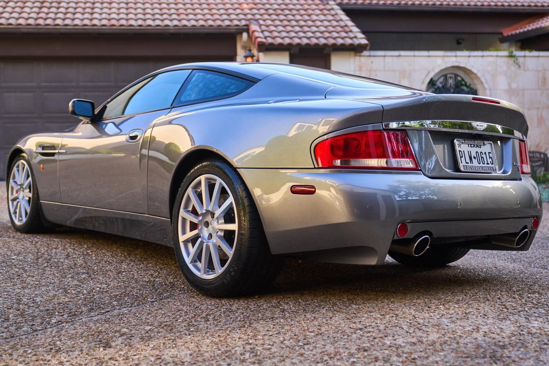 2005 Aston Martin Vanquish 1st Gen - Image 4 of 31