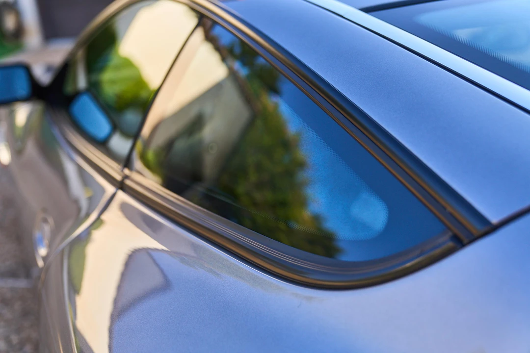 2005 Aston Martin Vanquish 1st Gen - Image 27 of 31