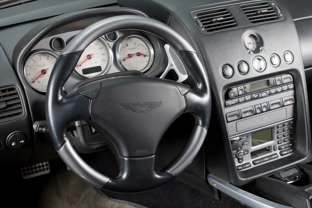 2005 Aston Martin Vanquish 1st Gen - Image 31 of 31