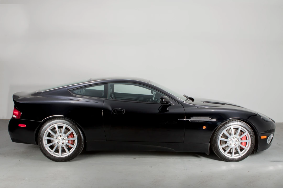 2005 Aston Martin Vanquish 1st Gen - Image 2 of 31
