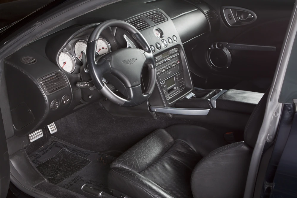 2005 Aston Martin Vanquish 1st Gen - Image 17 of 31